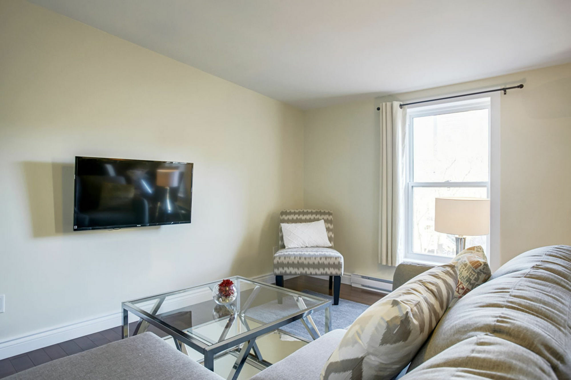 Charming 1br In The Village By Sonder Montréal